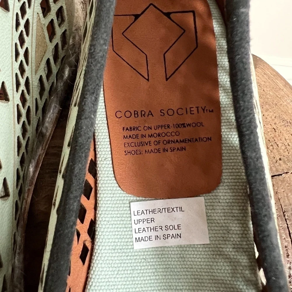 NEW COBRA SOCIETY Molly Wool and Leather Laser‎ Cut Tapestry Espadrilles Shoes 7